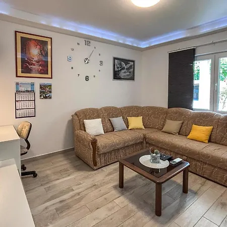 2 Bedroom In *